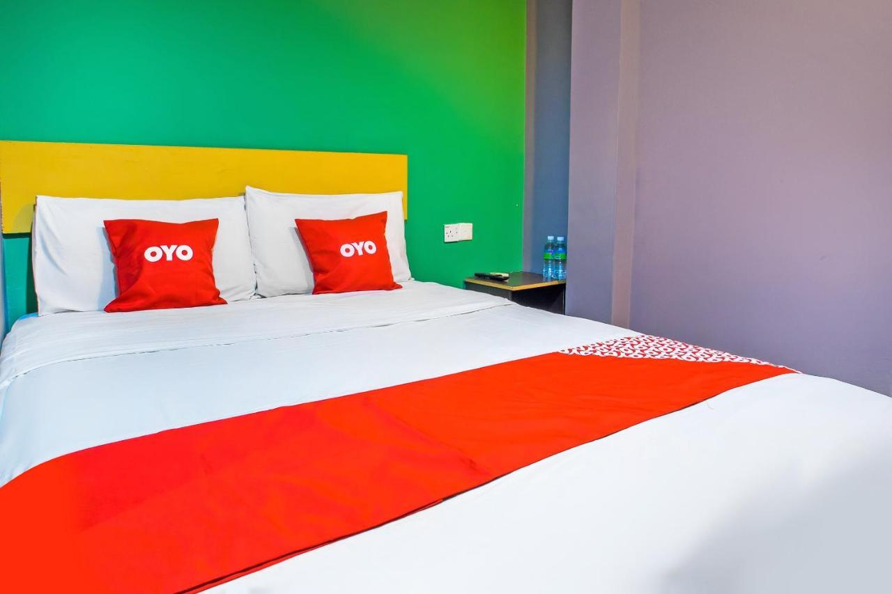 Oyo 89688 Alor Street Hotel Куала-Лумпур Экстерьер фото