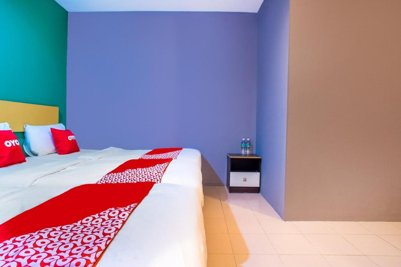 Oyo 89688 Alor Street Hotel Куала-Лумпур Экстерьер фото