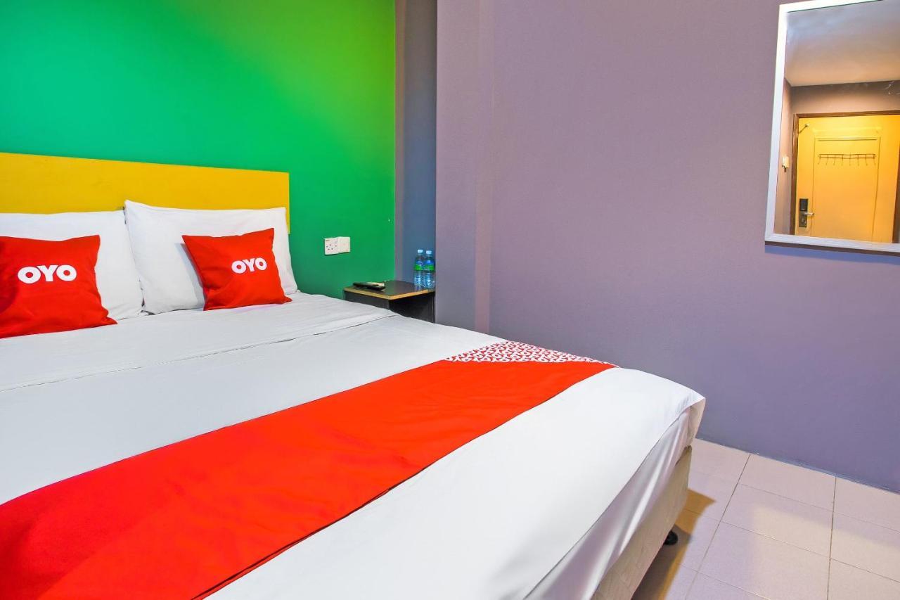 Oyo 89688 Alor Street Hotel Куала-Лумпур Экстерьер фото