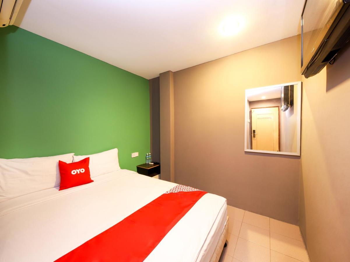 Oyo 89688 Alor Street Hotel Куала-Лумпур Экстерьер фото