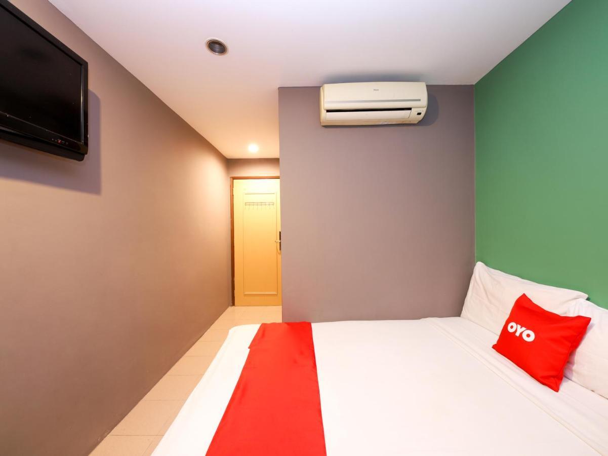 Oyo 89688 Alor Street Hotel Куала-Лумпур Экстерьер фото