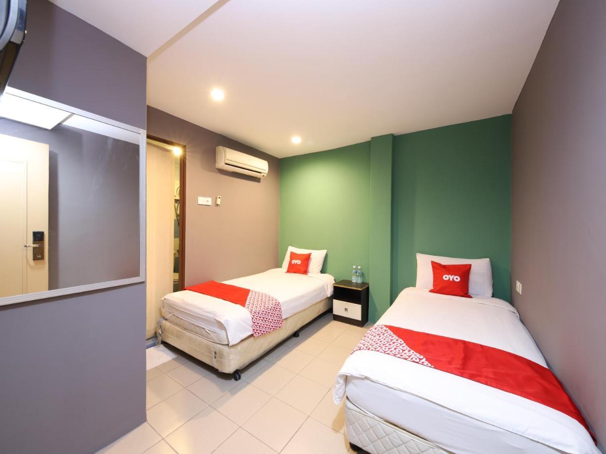 Oyo 89688 Alor Street Hotel Куала-Лумпур Экстерьер фото